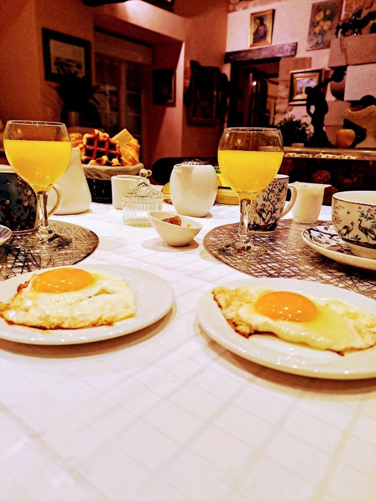 Chambre D'Hotes Avec Petit Dejeuner Compris A Megrit Exterior photo